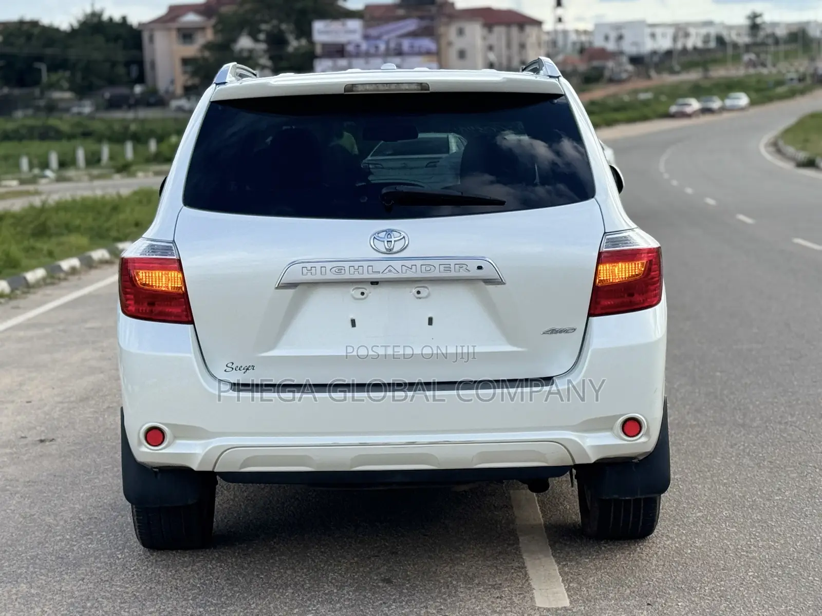 Toyota Highlander Limited 2010 White