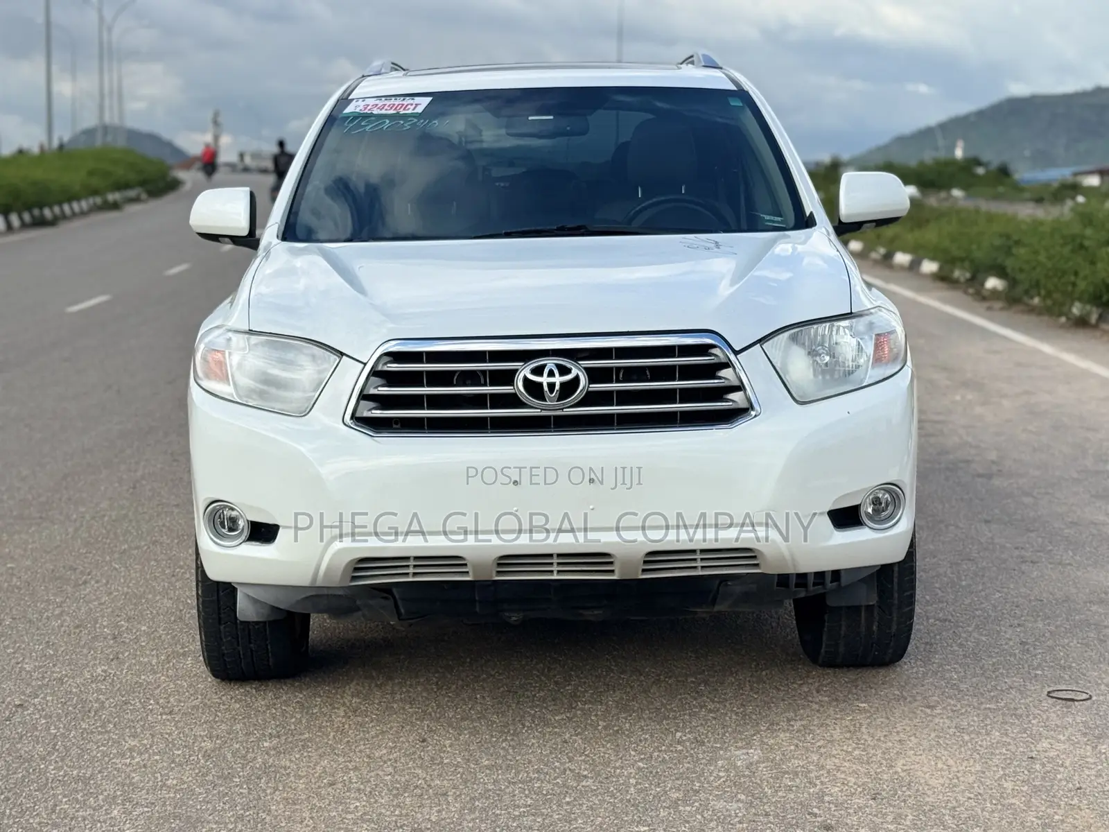 Toyota Highlander Limited 2010 White