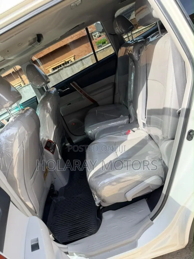 Toyota Highlander Limited 3.5l 4WD 2013 White