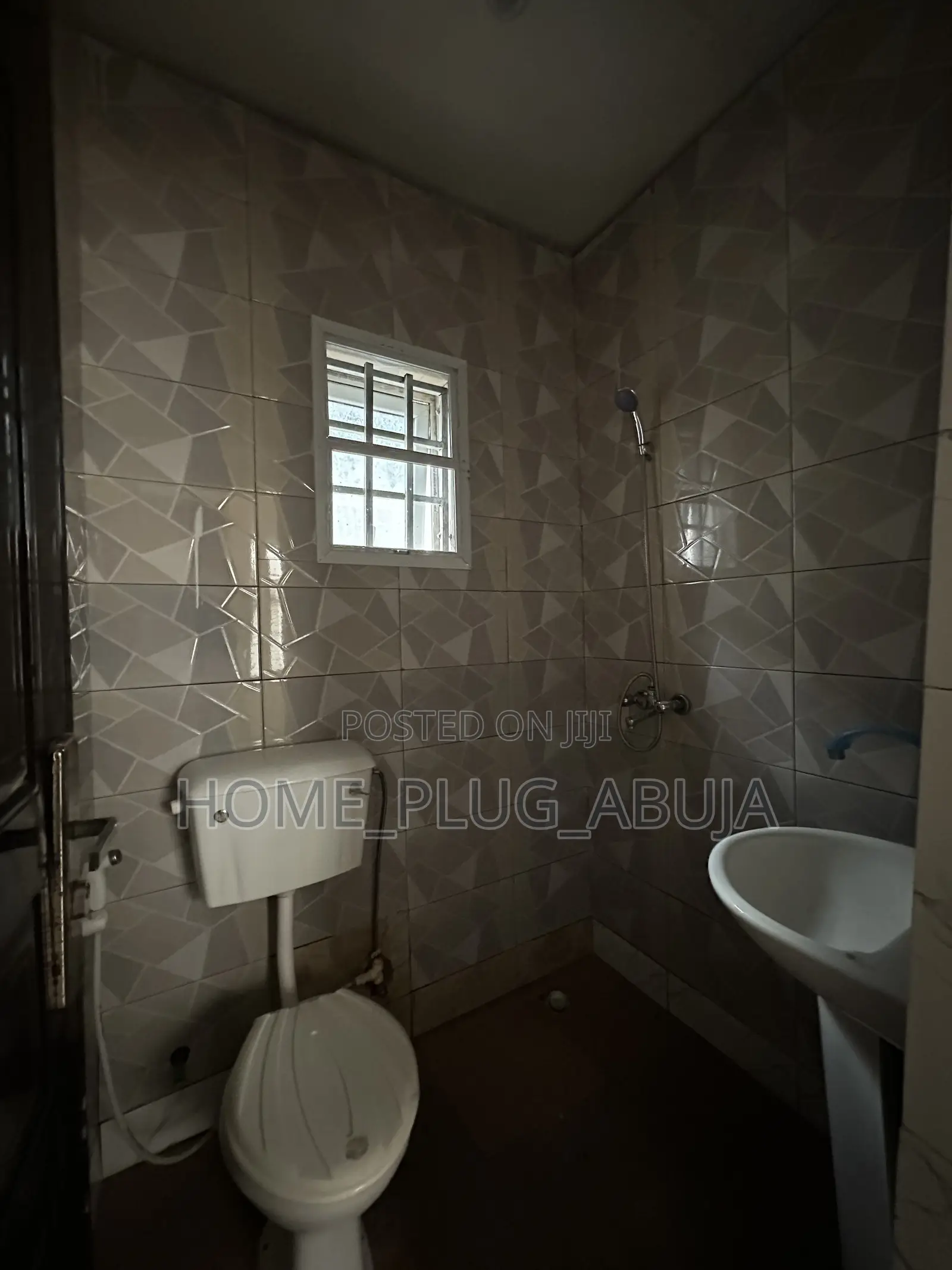 Studio Apartment in Efab Verizon Estate for rent