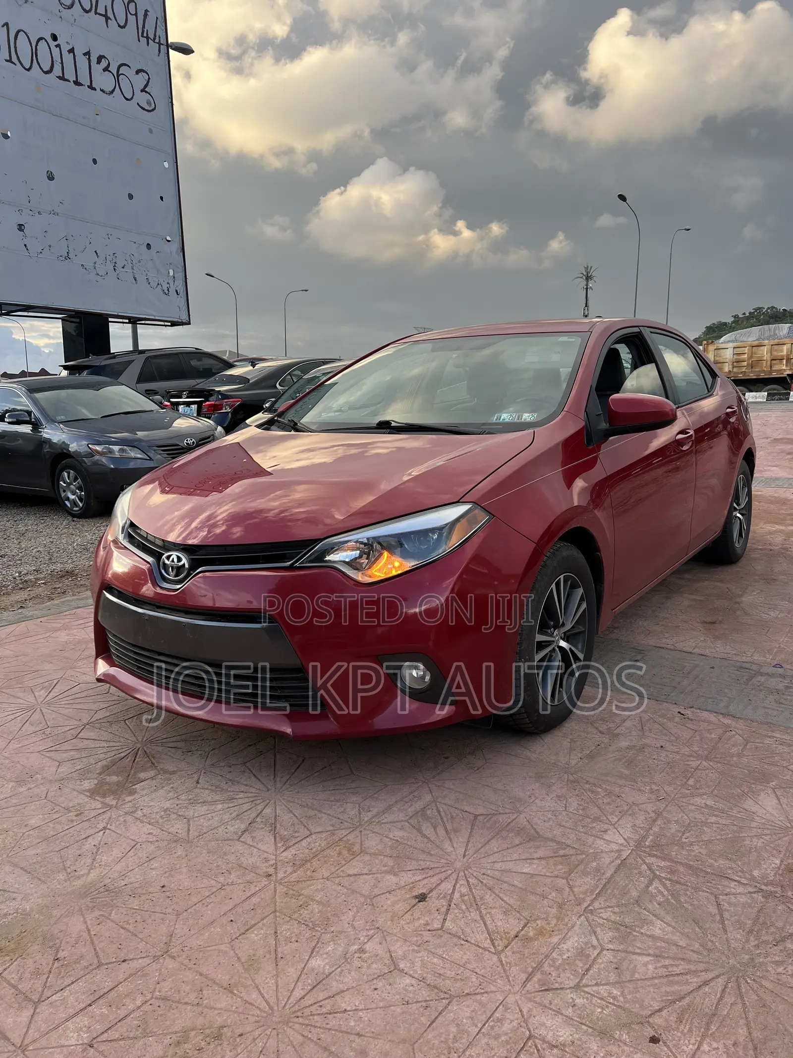 Toyota Corolla 2015 Red