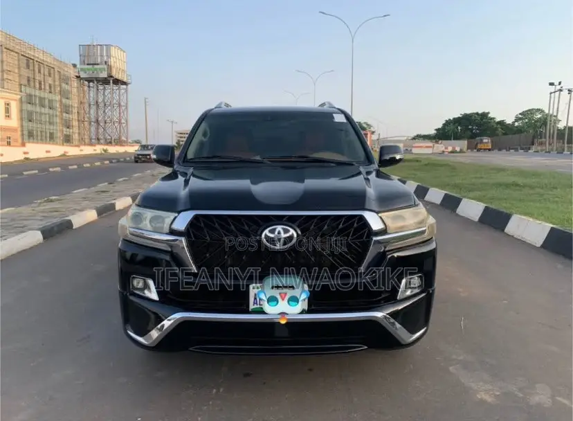 Toyota Land Cruiser 4.0 V6 GX-R 2010 Black