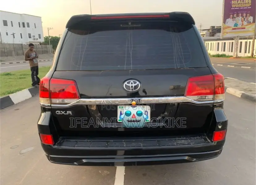 Toyota Land Cruiser 4.0 V6 GX-R 2010 Black