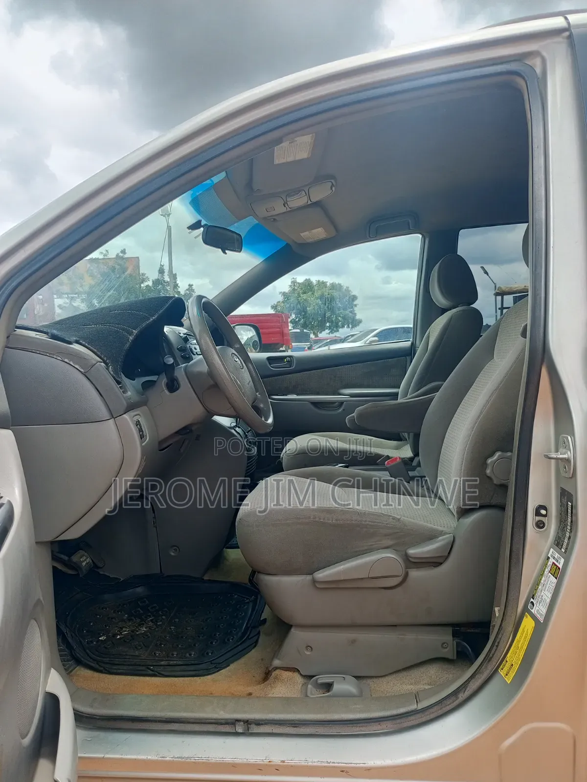 Toyota Sienna 2005 Gold