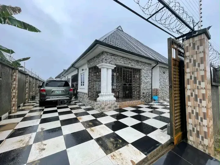 4bdrm Bungalow in By Deeper Life, Rumuoparali for sale