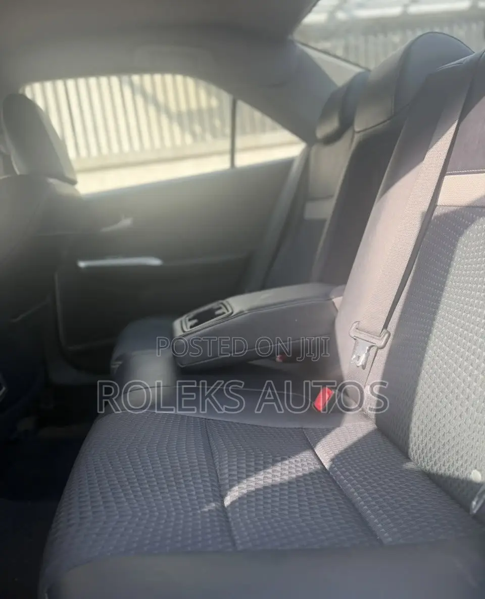 Toyota Camry SE 4dr Sedan (2.5L 4cyl 6A) 2013 Black