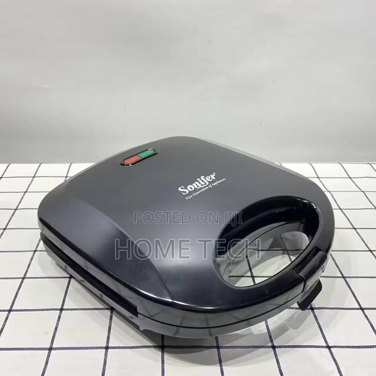 Sonifer 750W Non-Stick Triangle Plate Sandwich Maker (SF-6048)
