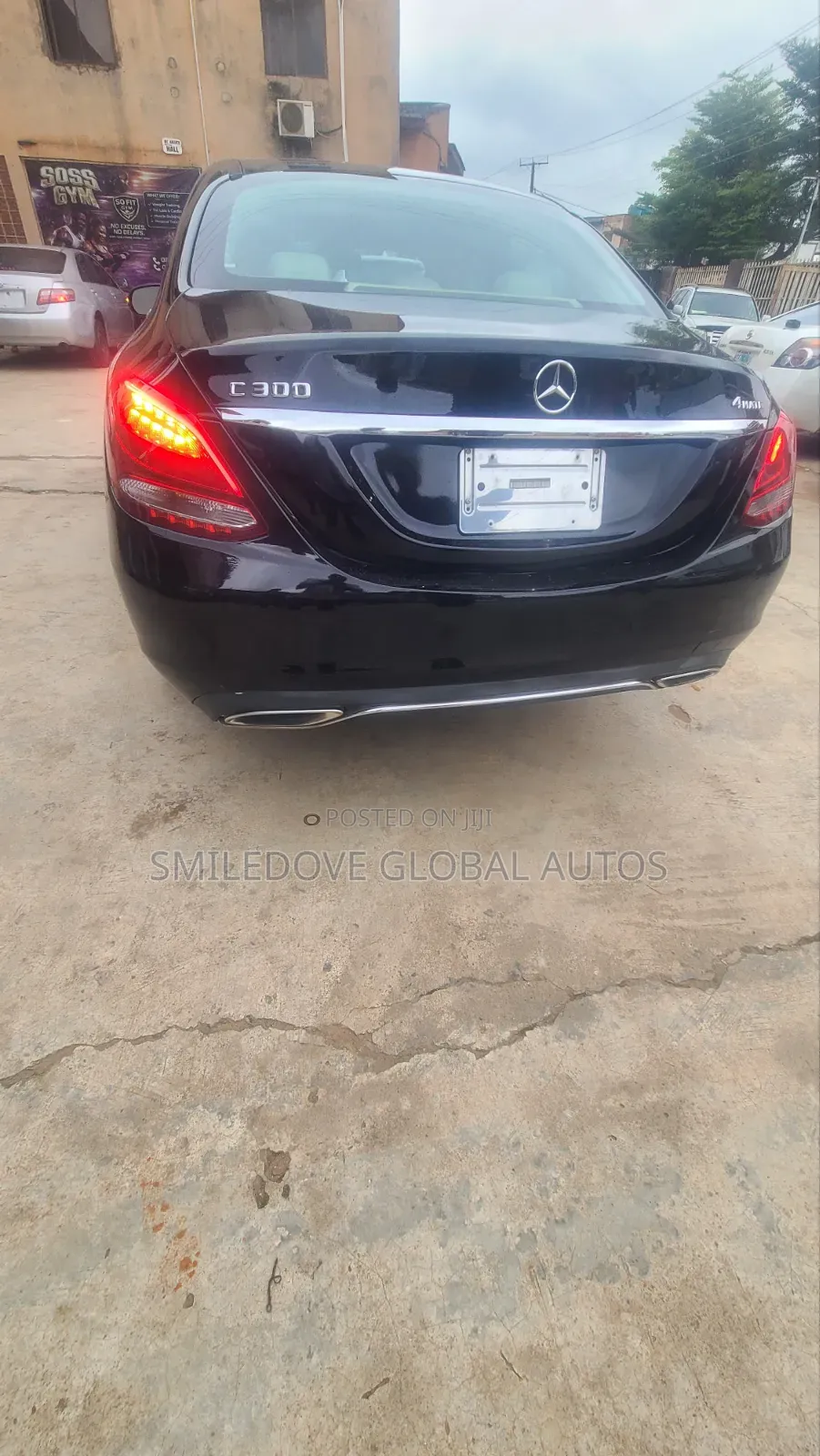 Mercedes-Benz C300 Luxury Sedan RWD (2.0L 4cyl 7A) 2016 Black