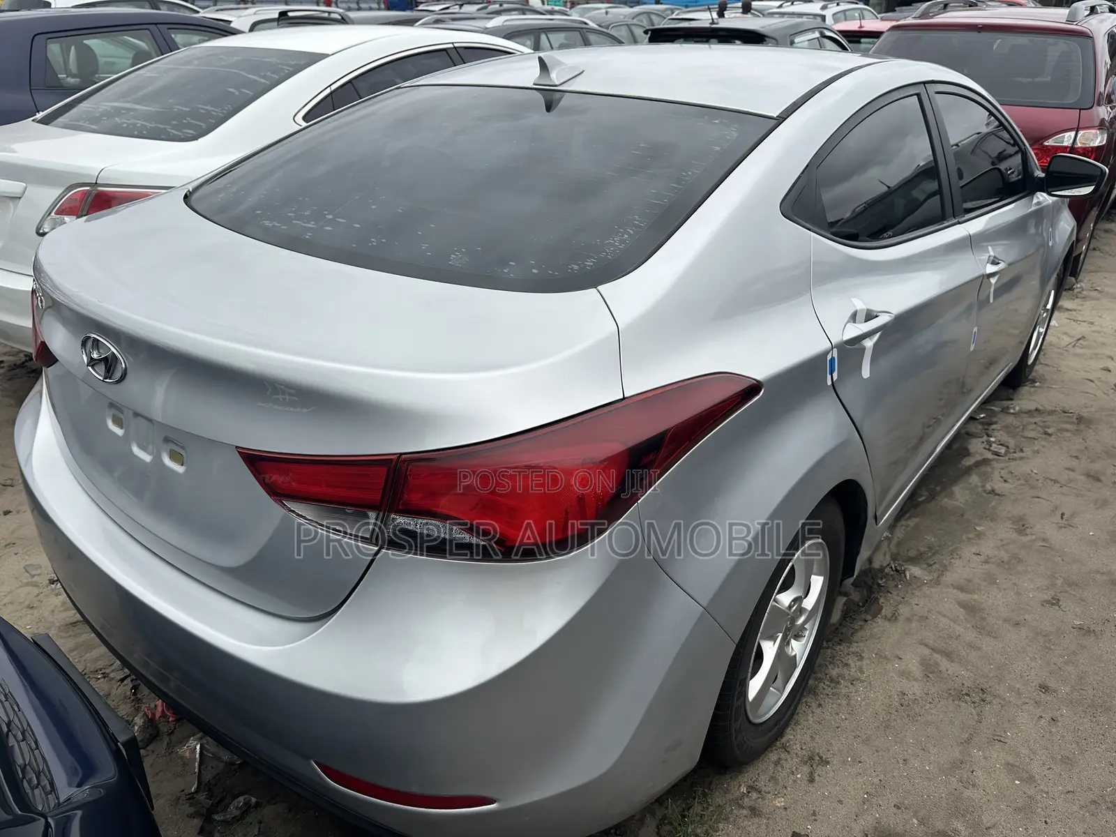 Hyundai Elantra Limited 4dr Sedan (1.8L 4cyl 6A) 2014 Silver