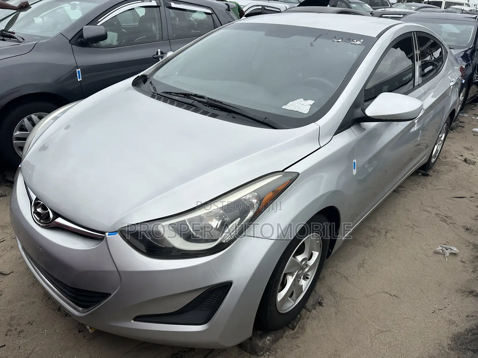 Hyundai Elantra Limited 4dr Sedan (1.8L 4cyl 6A) 2014 Silver