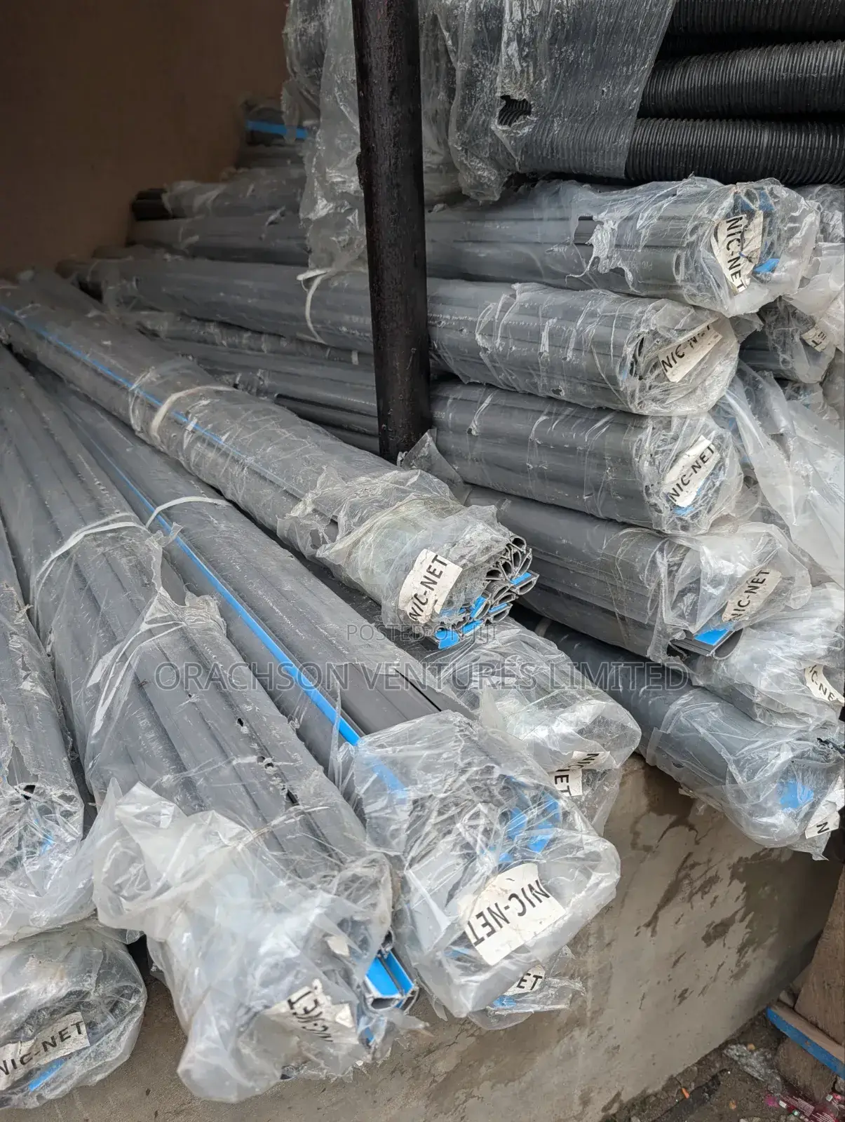 Floor Trunks With Gum New Stock