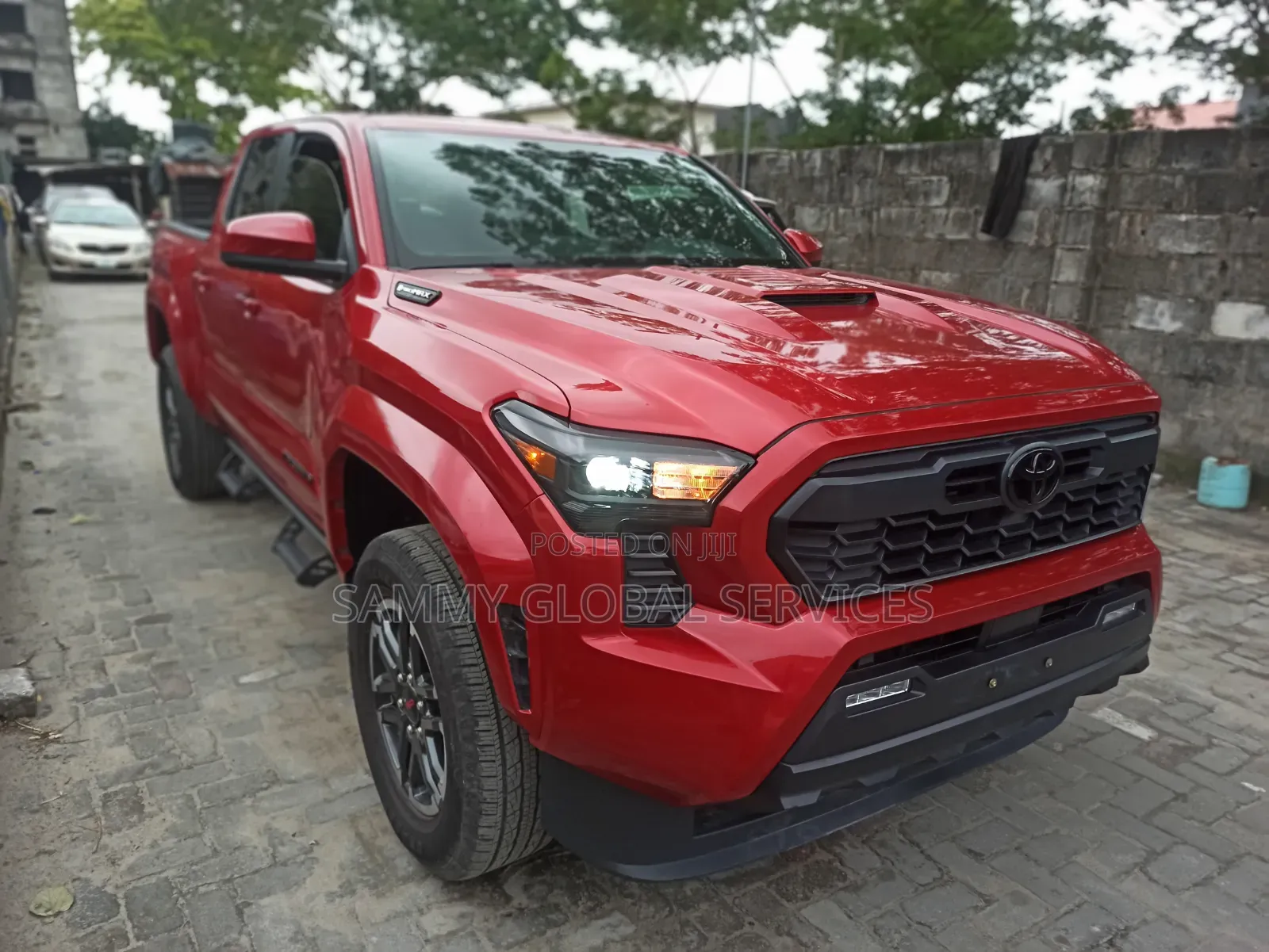 Toyota Tacoma TRD Off-Road Double Cab 4WD 6.1 ft. SB 2025 Red