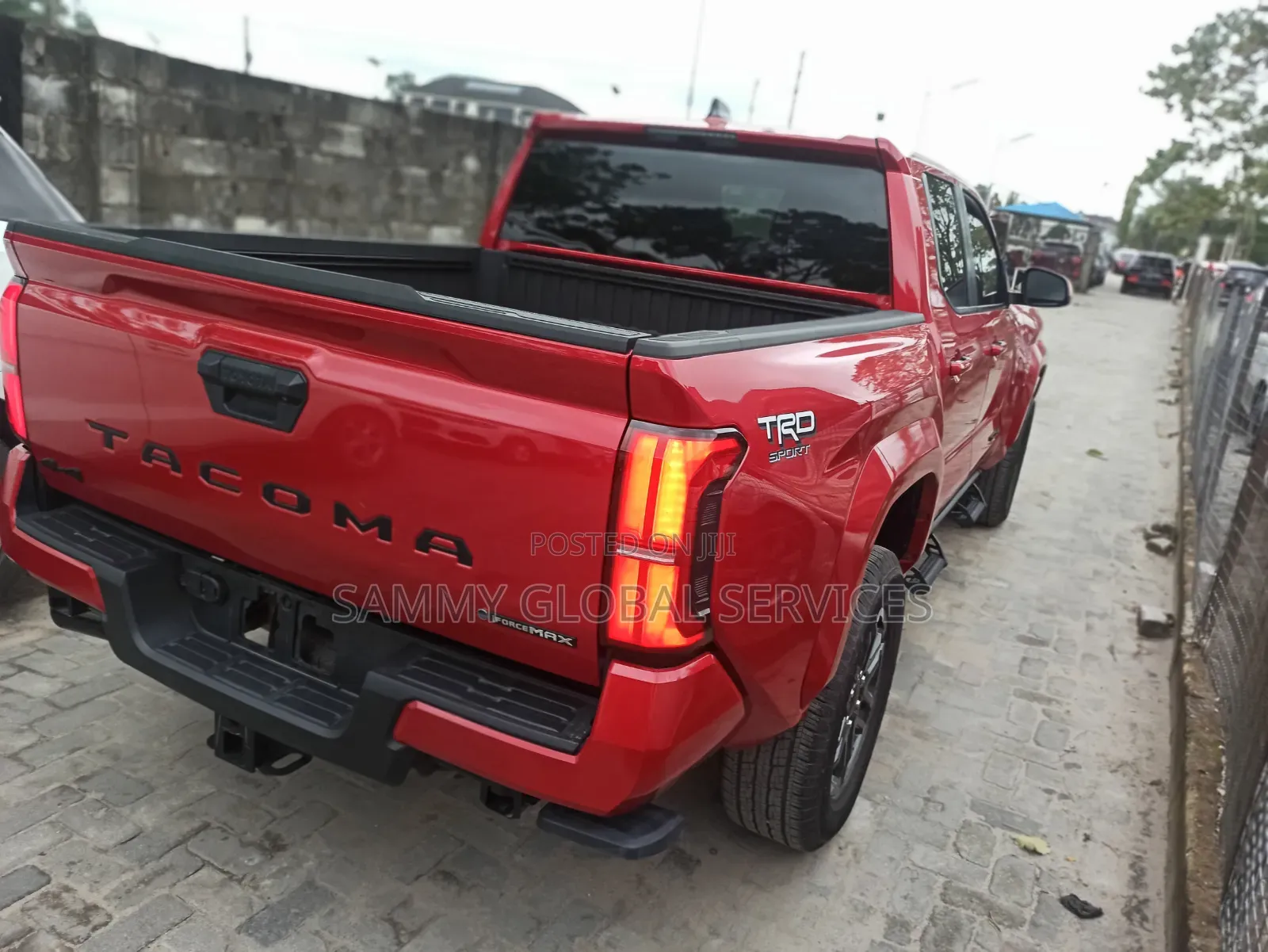 Toyota Tacoma TRD Off-Road Double Cab 4WD 6.1 ft. SB 2025 Red