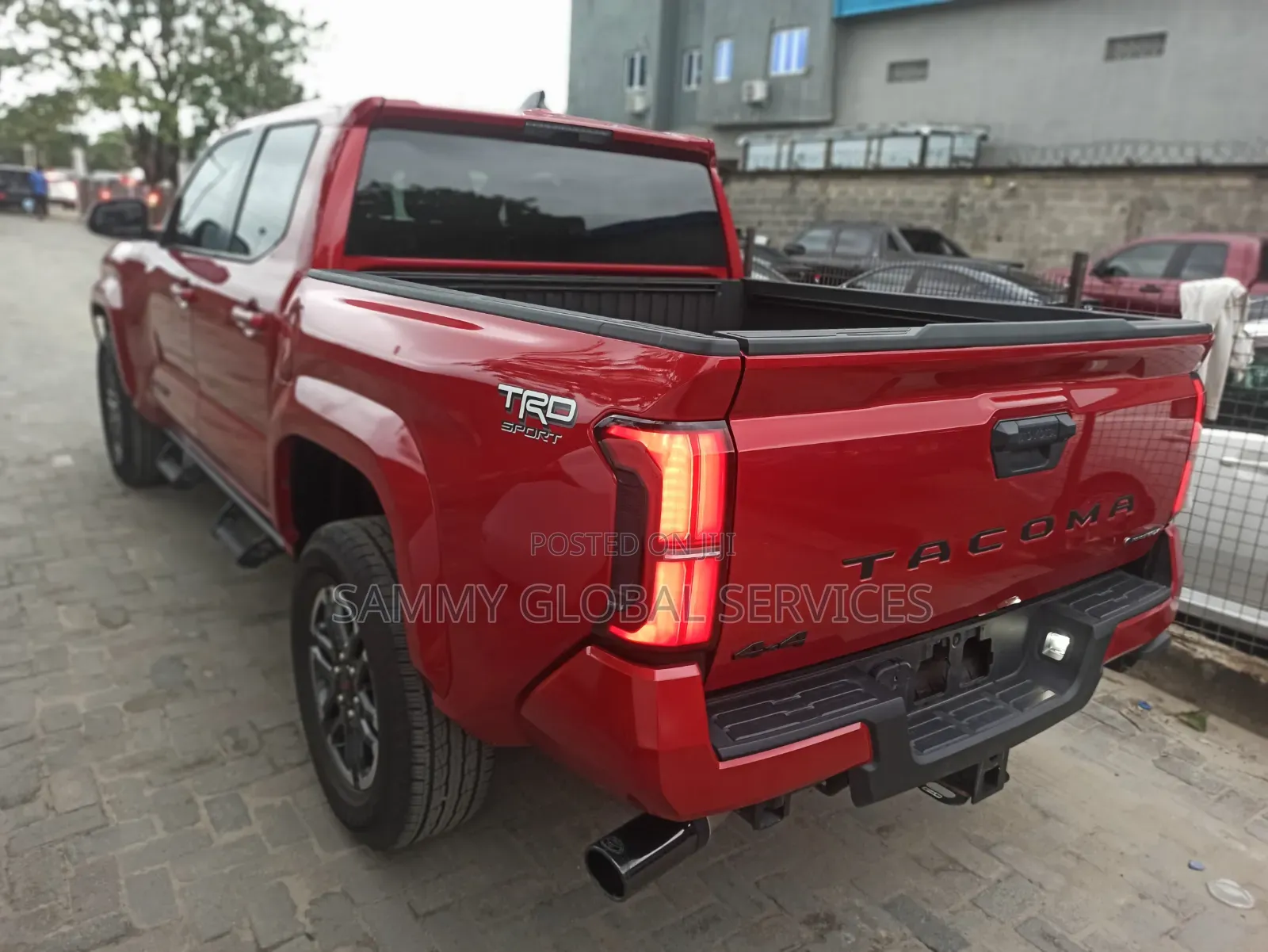 Toyota Tacoma TRD Off-Road Double Cab 4WD 6.1 ft. SB 2025 Red