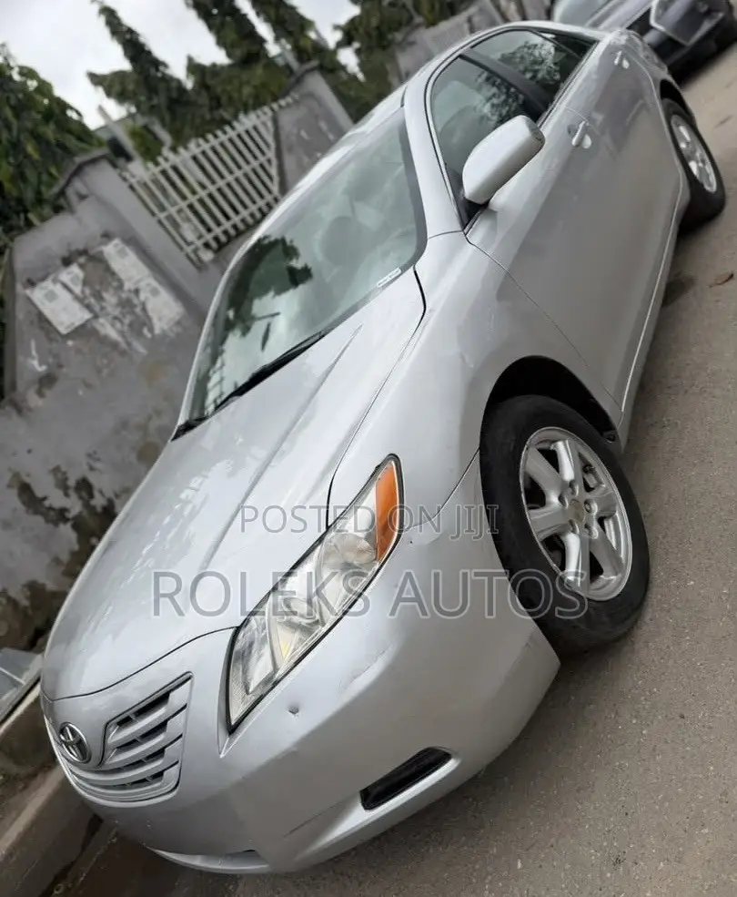Toyota Camry LE 4dr Sedan (2.4L 4cyl 5A) 2008 Silver