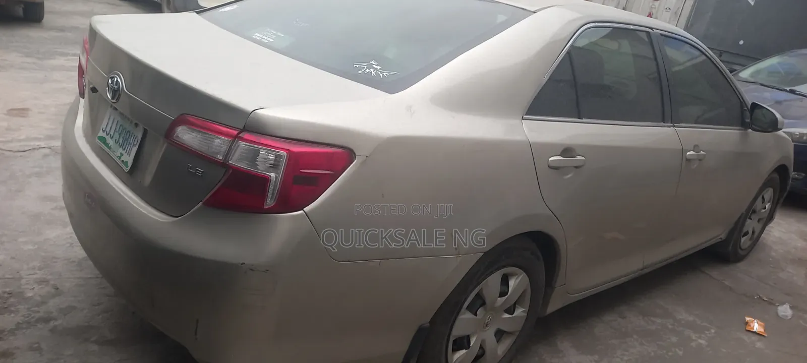 Toyota Camry 2014 Gold