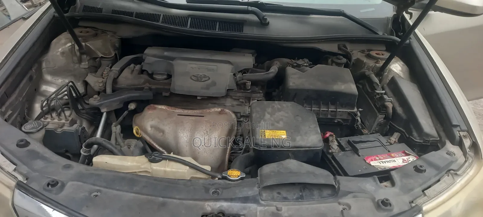 Toyota Camry 2014 Gold