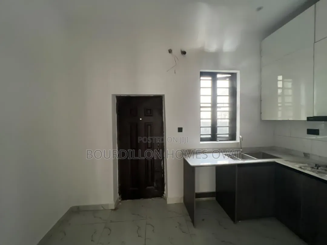 4bdrm Duplex in Orchid Lekki Lagos for rent