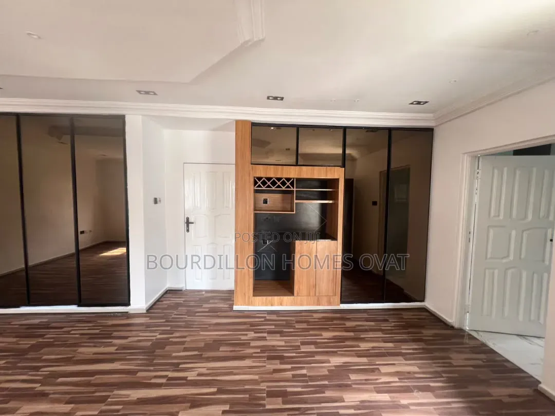 4bdrm Duplex in Oniru Victoria for rent