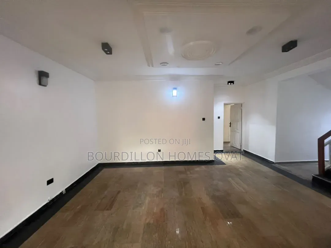 4bdrm Duplex in Oniru Victoria for rent