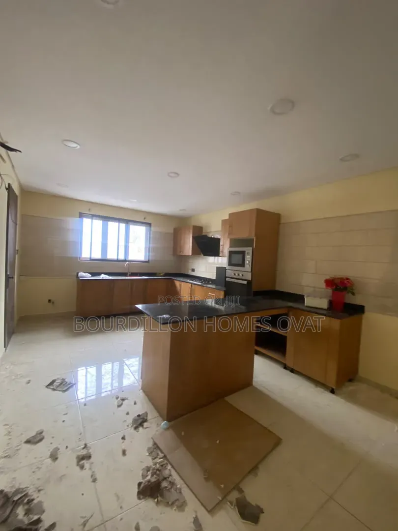 4bdrm Duplex in Abacha Estate for rent