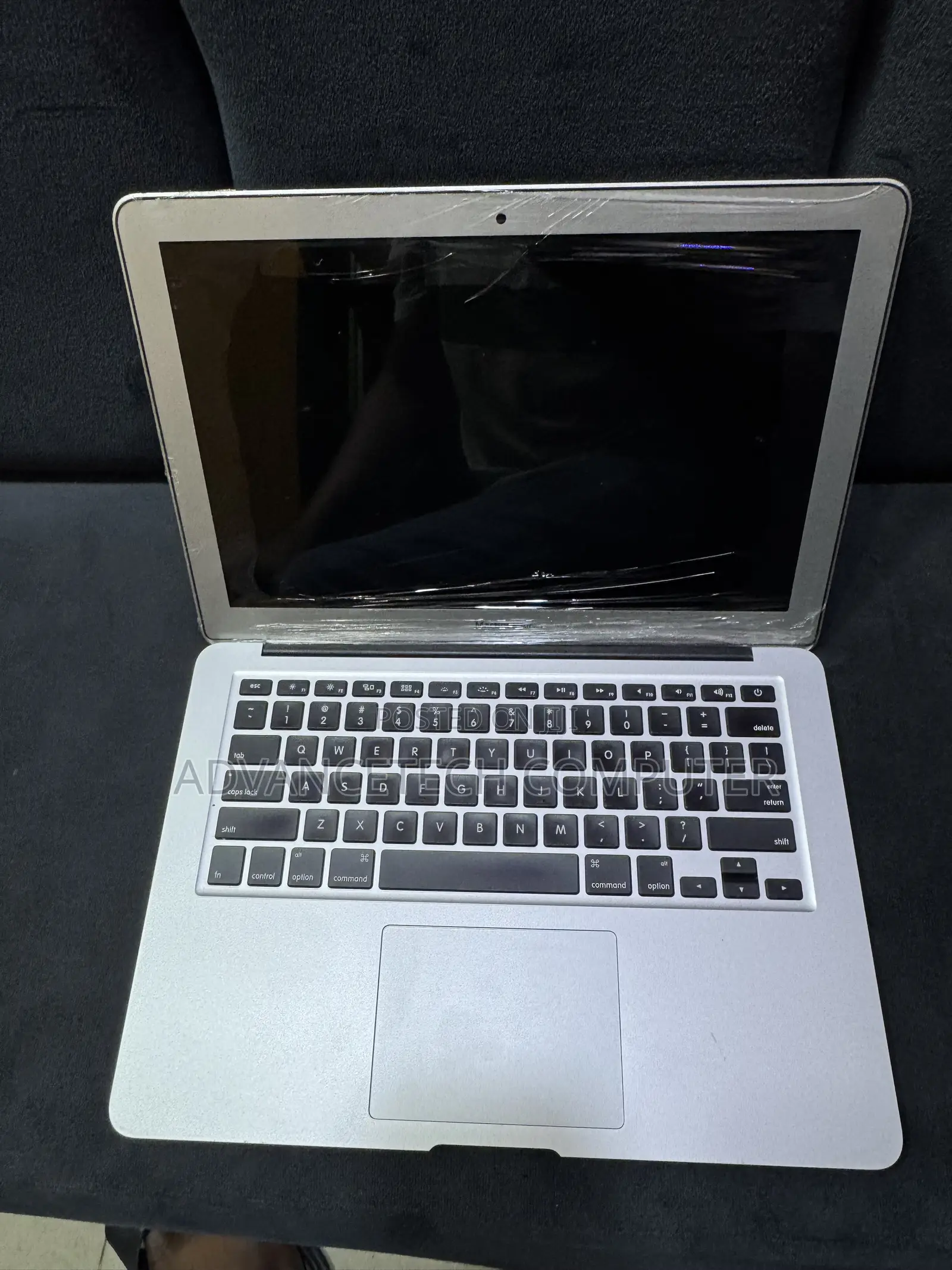 Laptop Apple MacBook Air 2015 4GB Intel Core i5 SSD 128GB