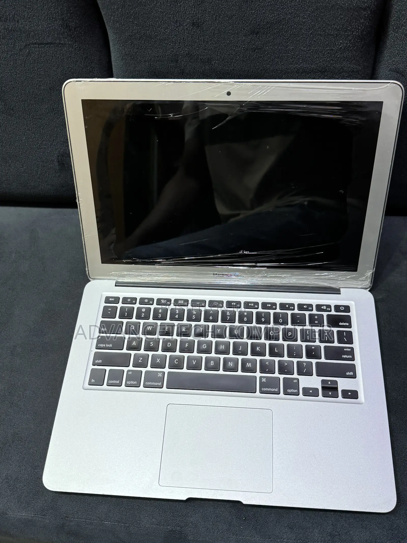 Laptop Apple MacBook Air 2015 4GB Intel Core i5 SSD 128GB