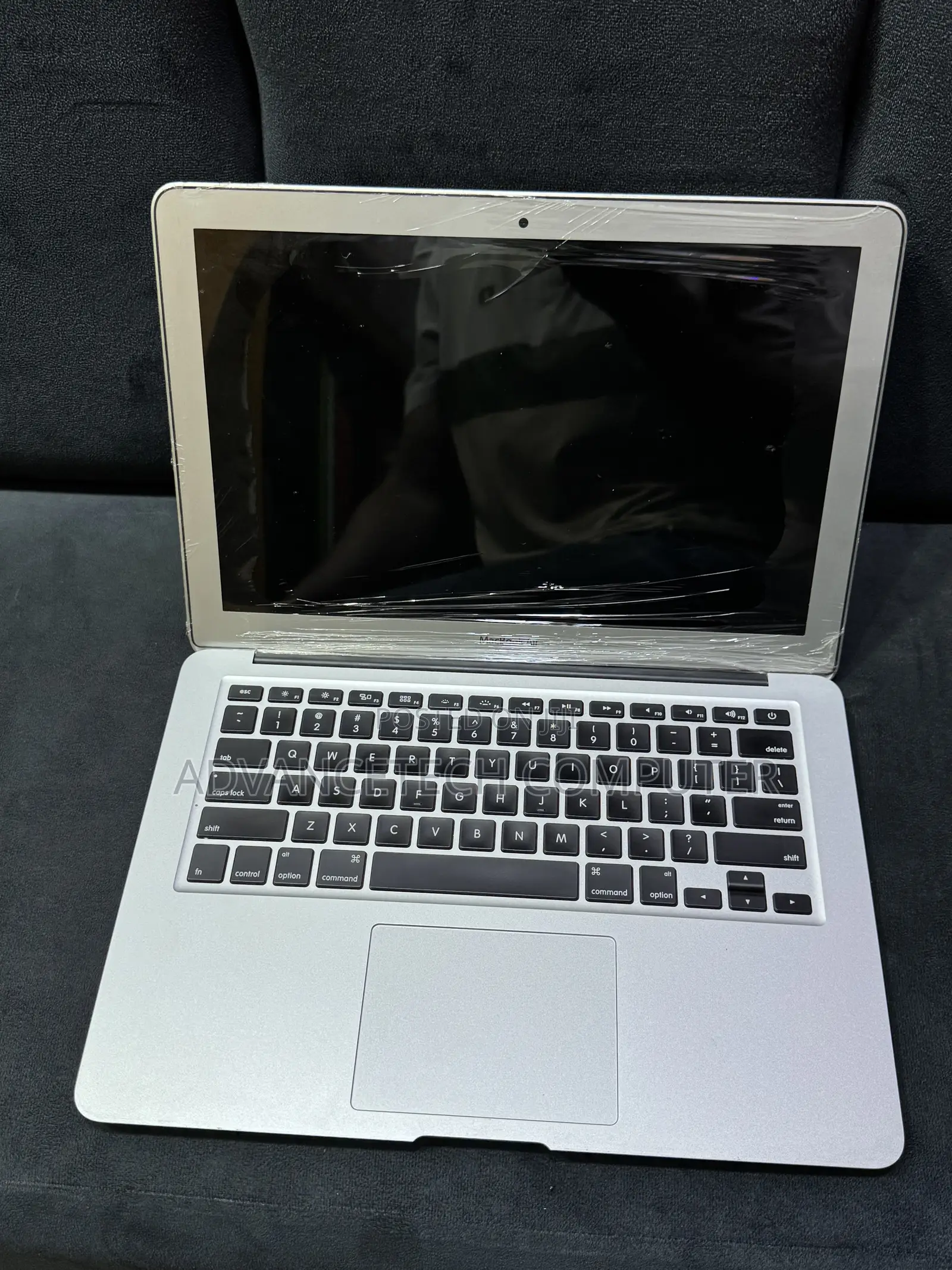 Laptop Apple MacBook Air 2015 4GB Intel Core i5 SSD 128GB