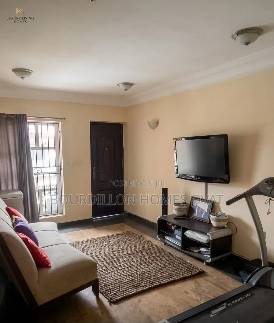 4bdrm Duplex in Oniru Victoria for sale