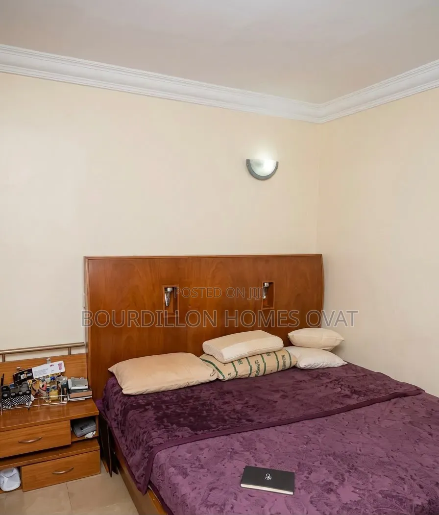 4bdrm Duplex in Oniru Victoria for sale
