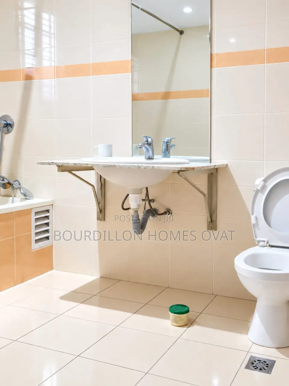 3bdrm House in Lekki Phase 1 for rent