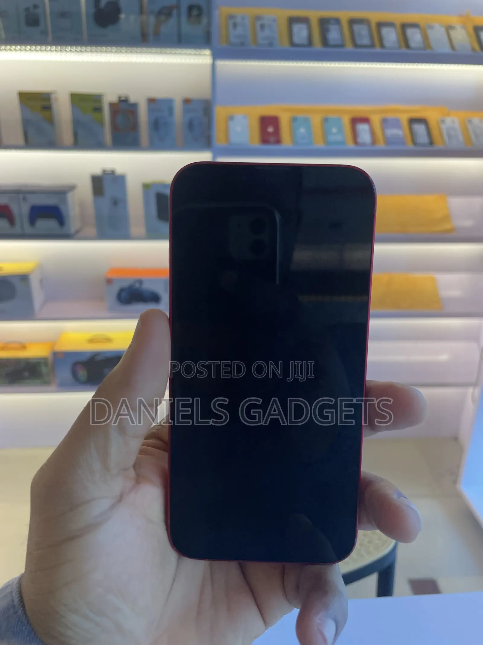 Apple iPhone 13 128 GB Red