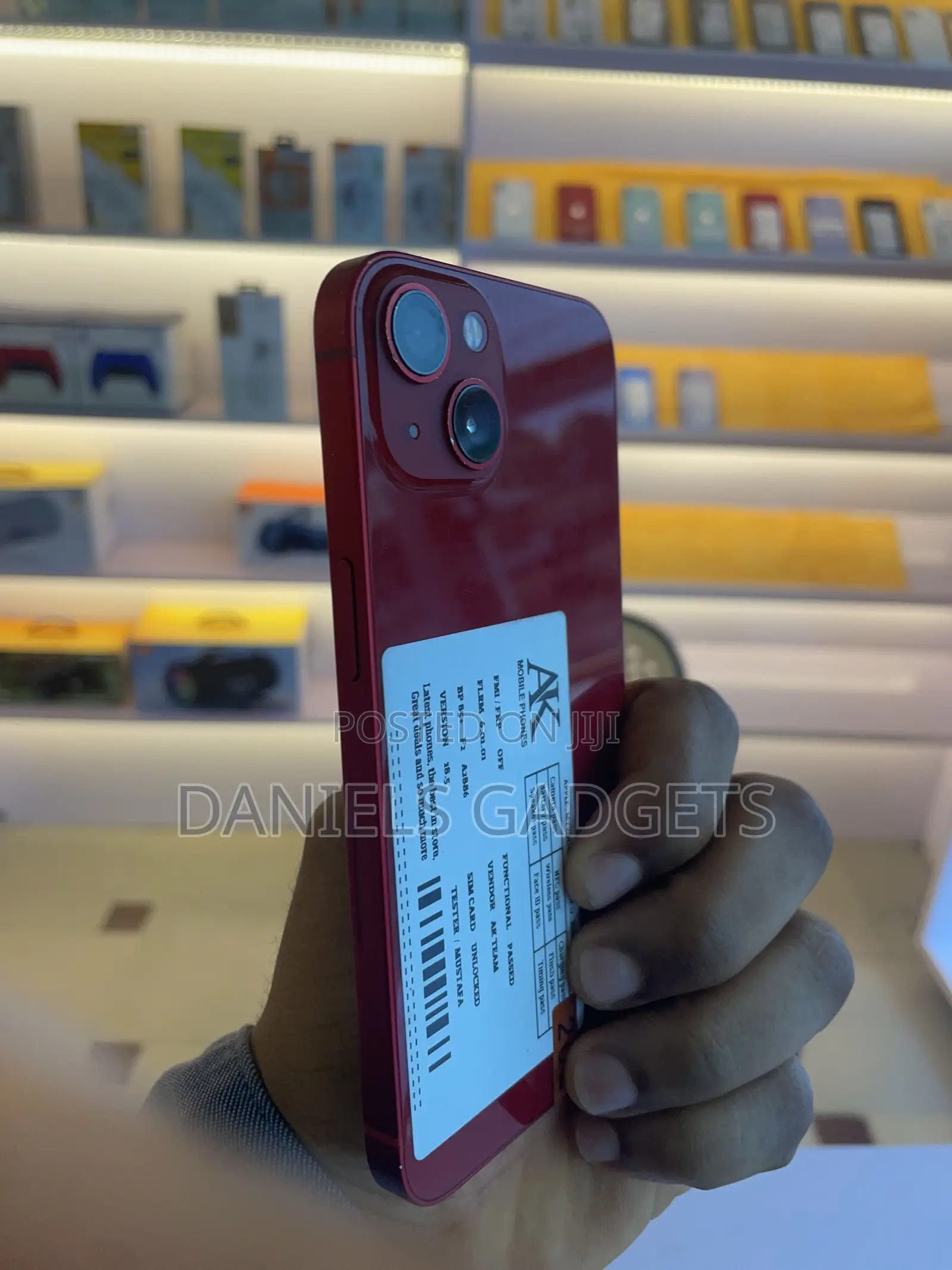 Apple iPhone 13 128 GB Red