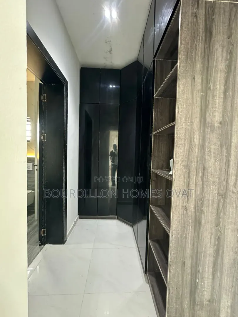 5bdrm Duplex in Megamound, Lekki for sale