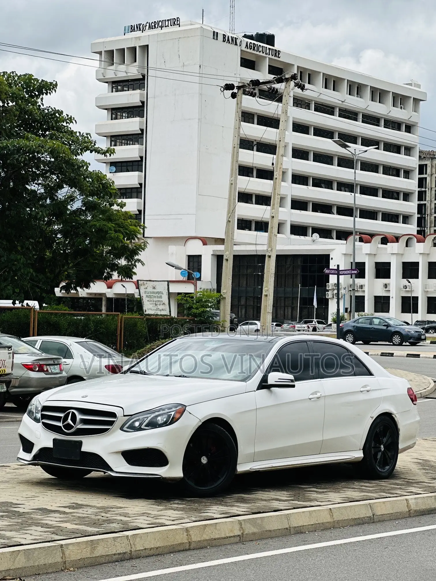 Mercedes-Benz E350 2014 White