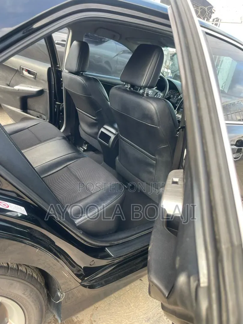 Toyota Camry SE 4dr Sedan (2.5L 4cyl 6A) 2014 Black
