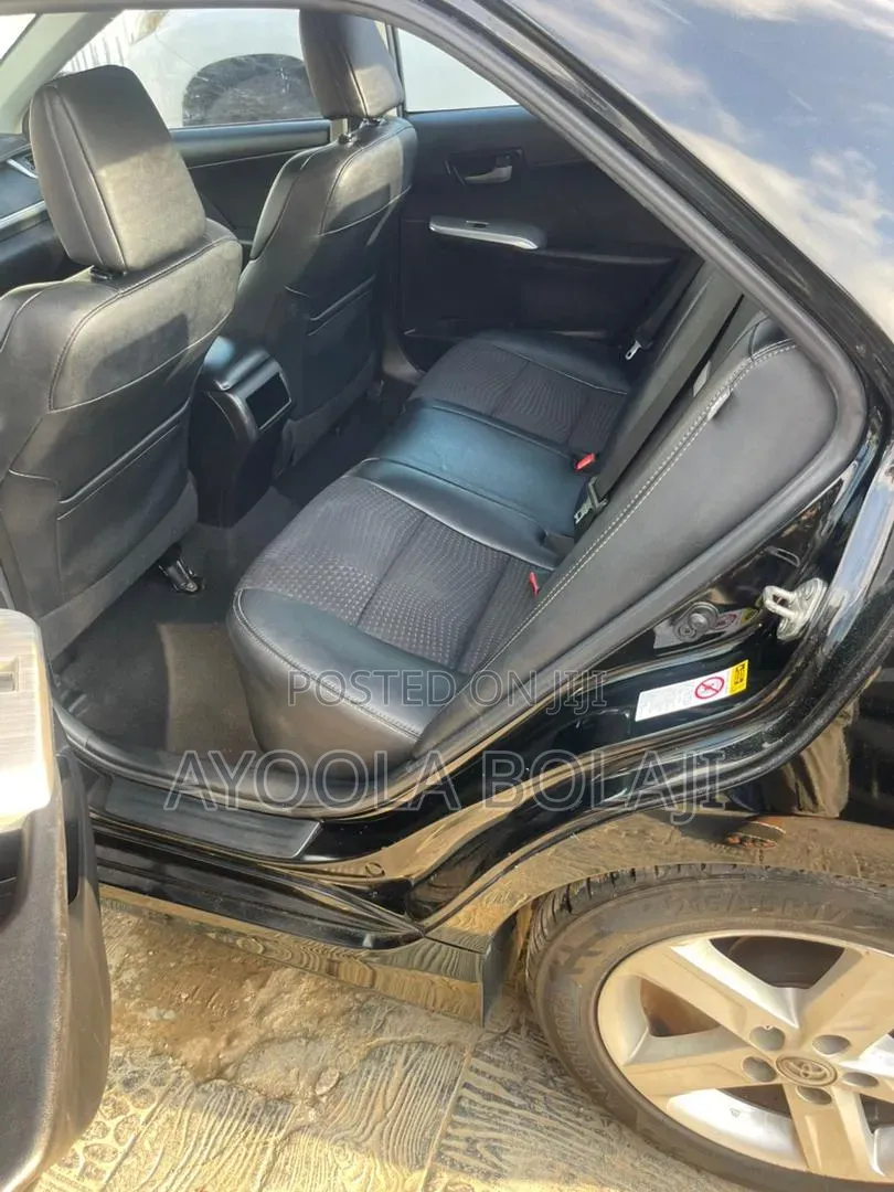 Toyota Camry SE 4dr Sedan (2.5L 4cyl 6A) 2014 Black