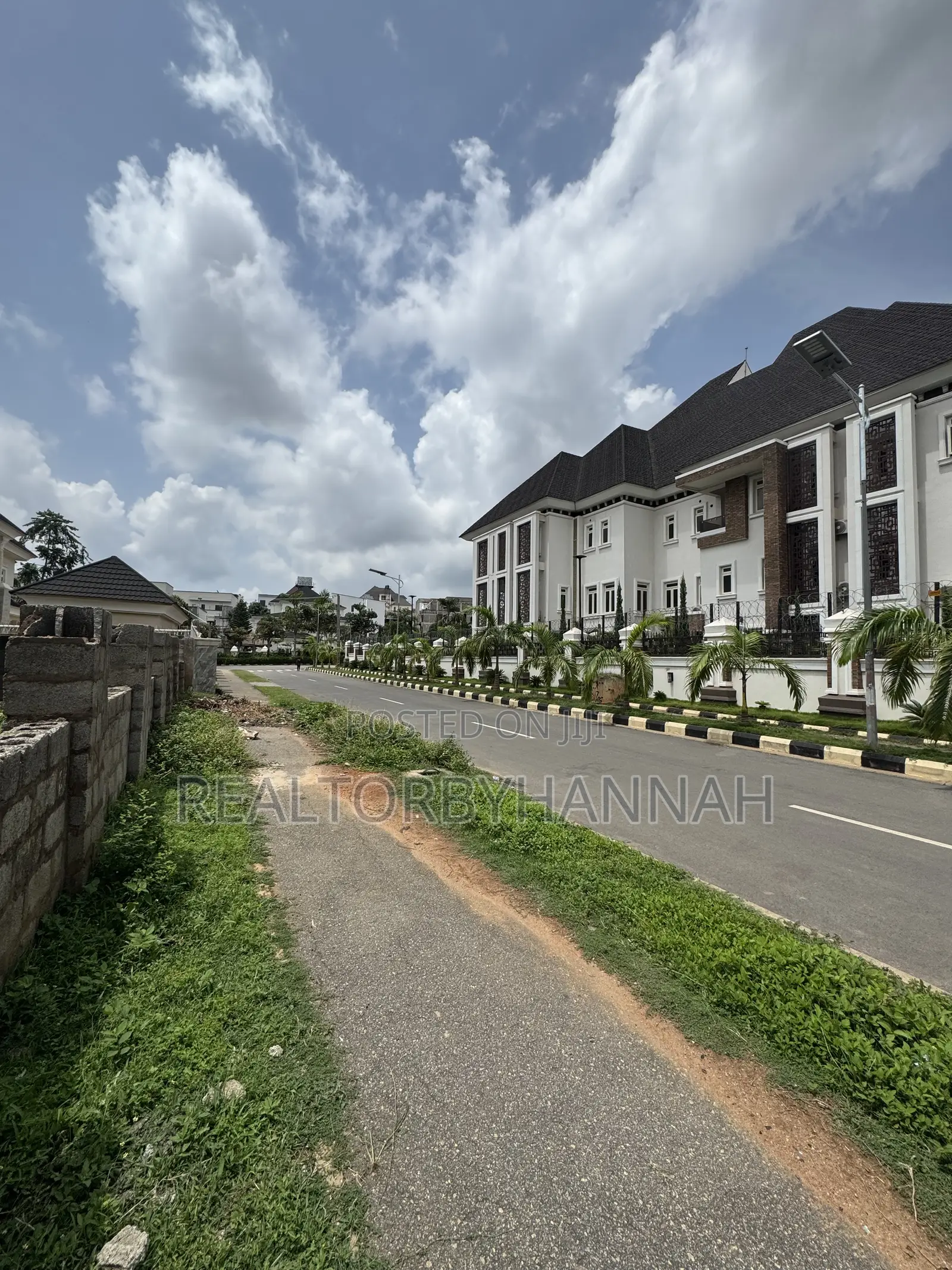 5bdrm Villa in Asokoro for sale