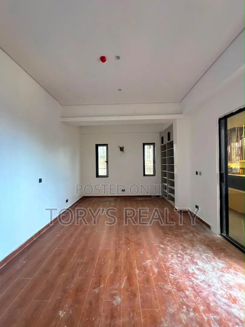 4bdrm Penthouse in Old Ikoyi for sale