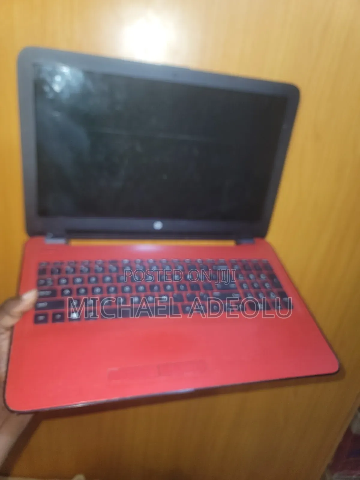 Laptop HP 15-da2933nia 4GB AMD A8 HDD 250GB