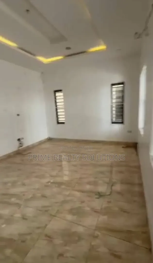 Mini Flat in Lekki Gardens Estate for rent