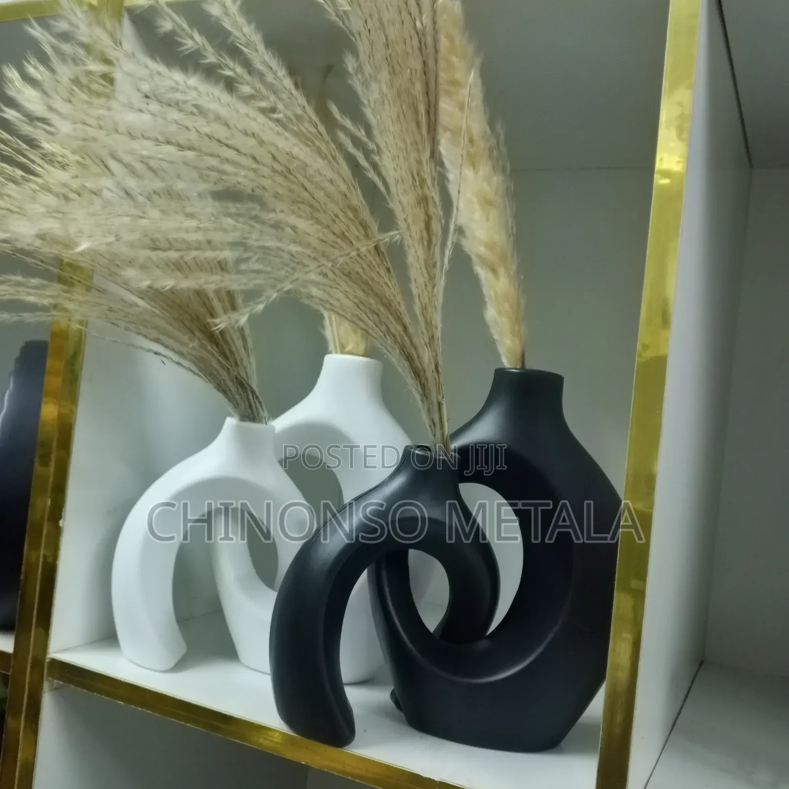 Figurines and Decor Vases