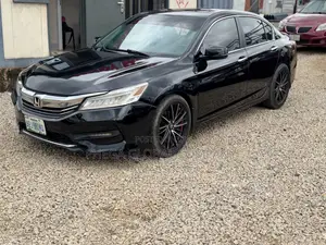 Honda Accord Touring 2.0T 2018 Black