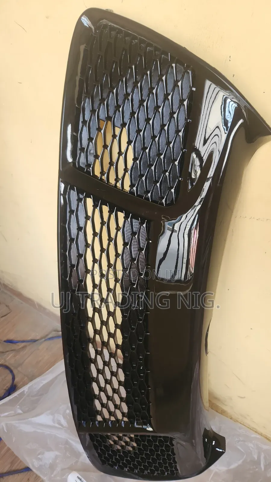 Bumper Grille Camry Se 2015