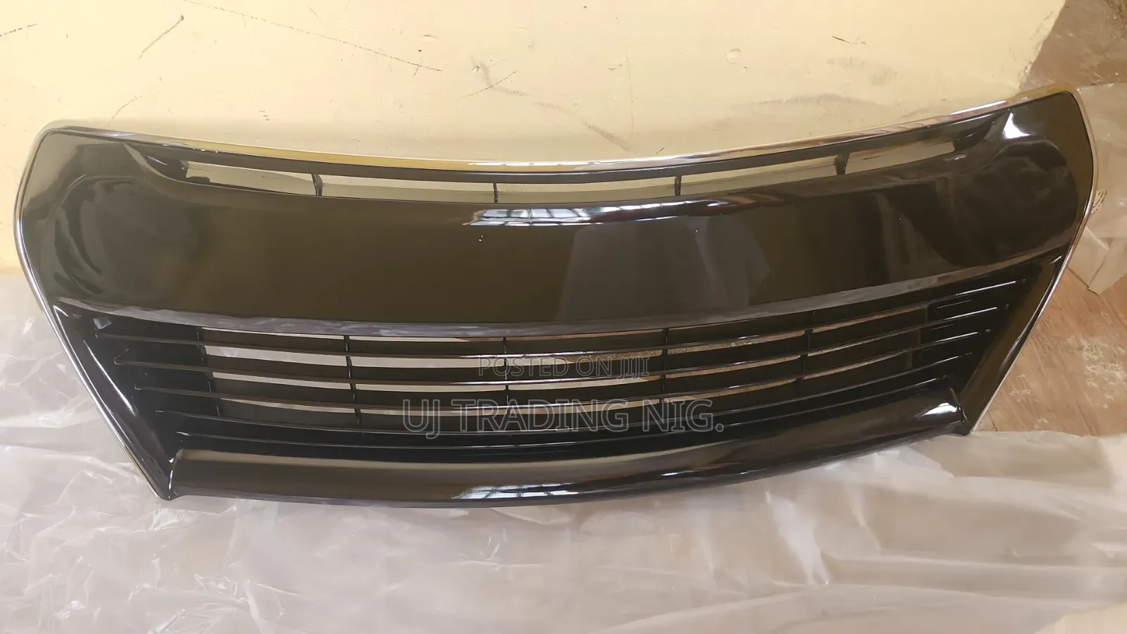 Bumper Grille Corolla Se 2014