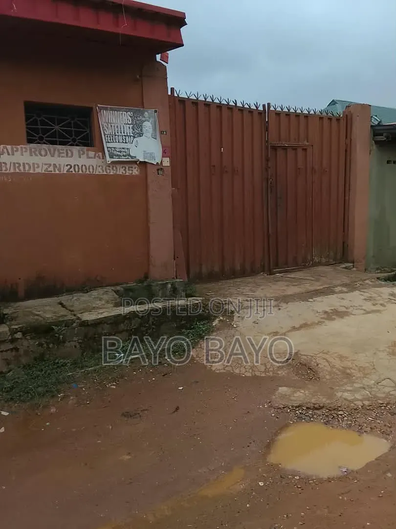 Furnished 3bdrm House in Tailor Abule Egba for sale