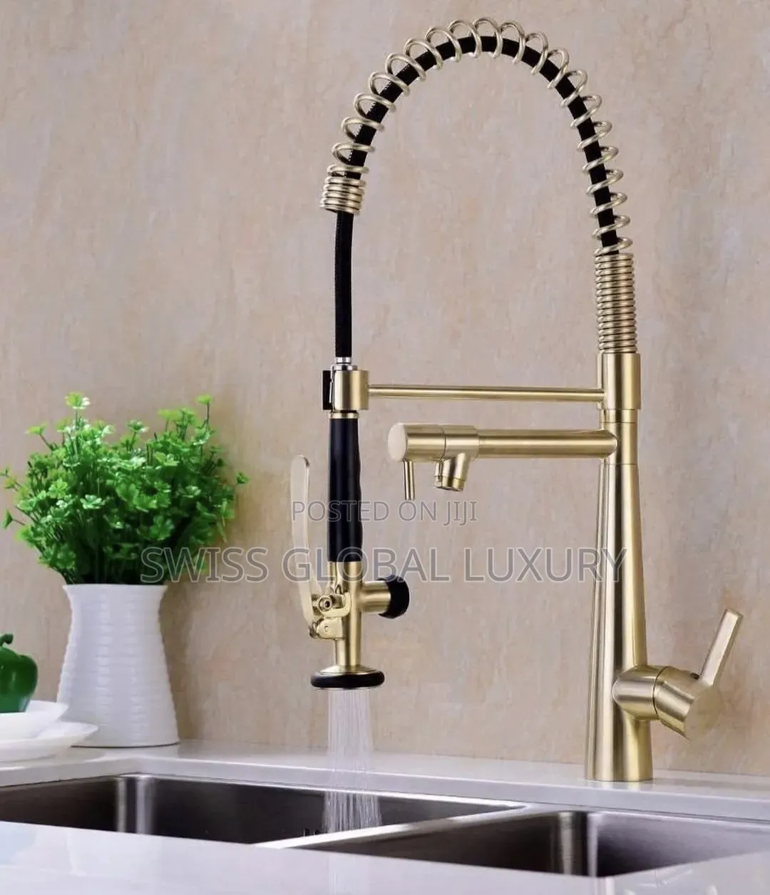 High Standard Kitchen Sink Mixer Tap, Available in Different Colors.