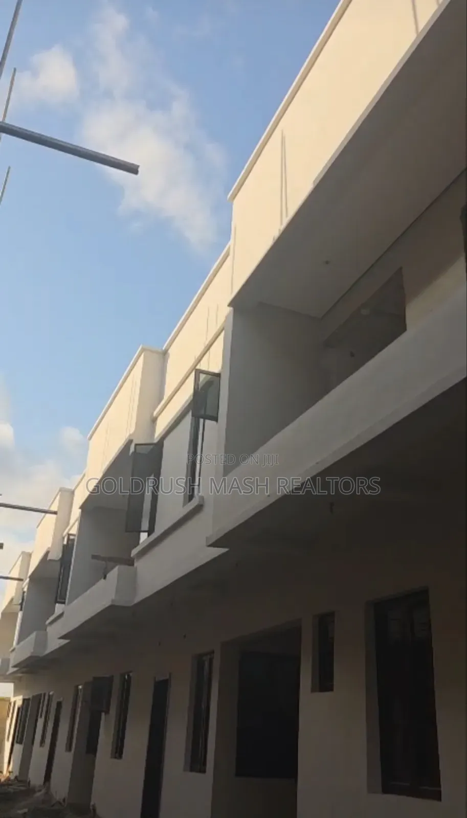 Furnished 3bdrm Townhouse/Terrace in Phase 1/ Gbagada for sale