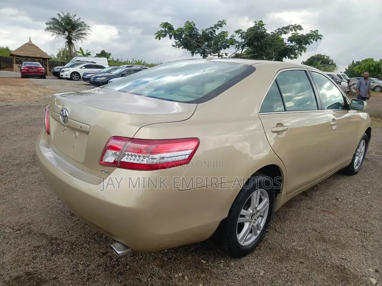 Toyota Camry 2010 Gold