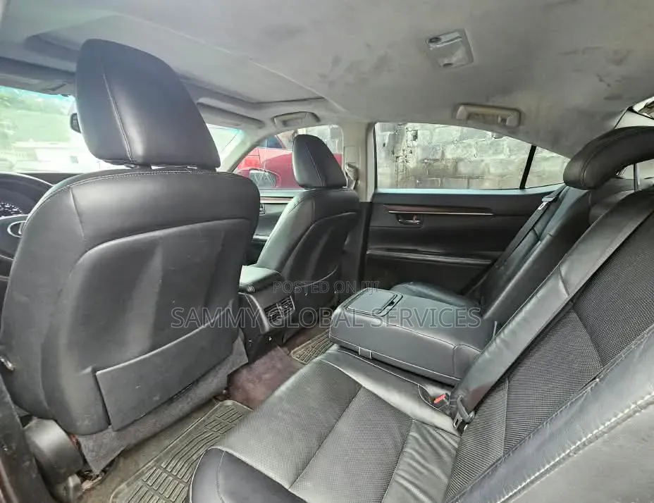 Lexus ES 350 FWD 2015 Red